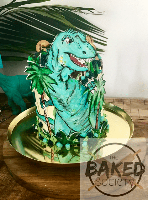 hand-drawn-painted-fontant-dinosaur-cake