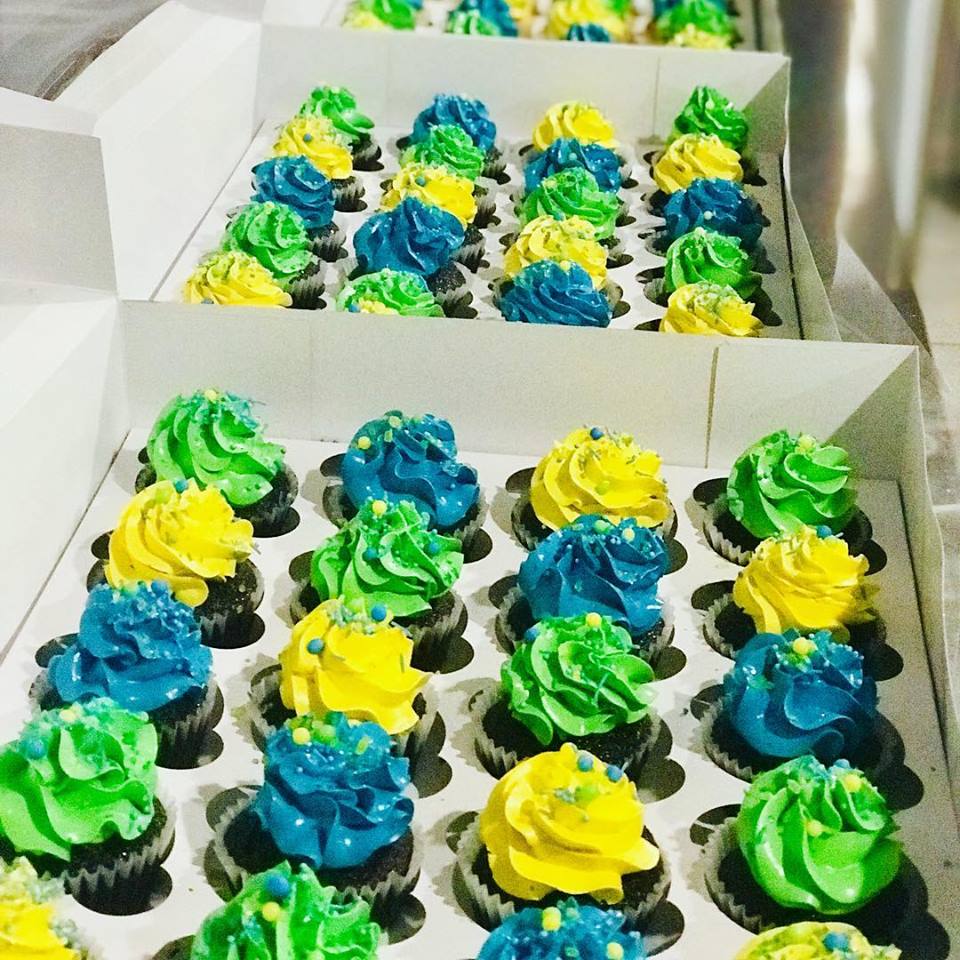 school cupcakes green yellow blue